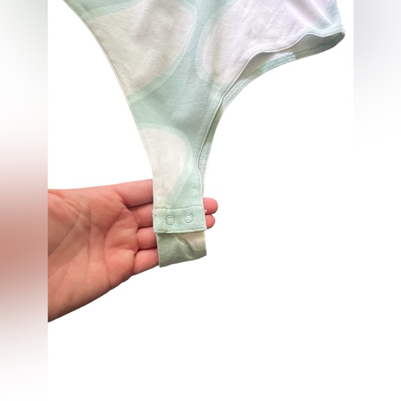 Adidas Marimekko Light Green and White Zip Up Bodysuit in Size Small - Picture 12 of 16